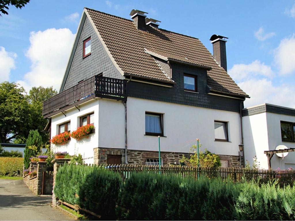 Apartment In Langewiese Sauerland With Garden ヴィンターベルク エクステリア 写真